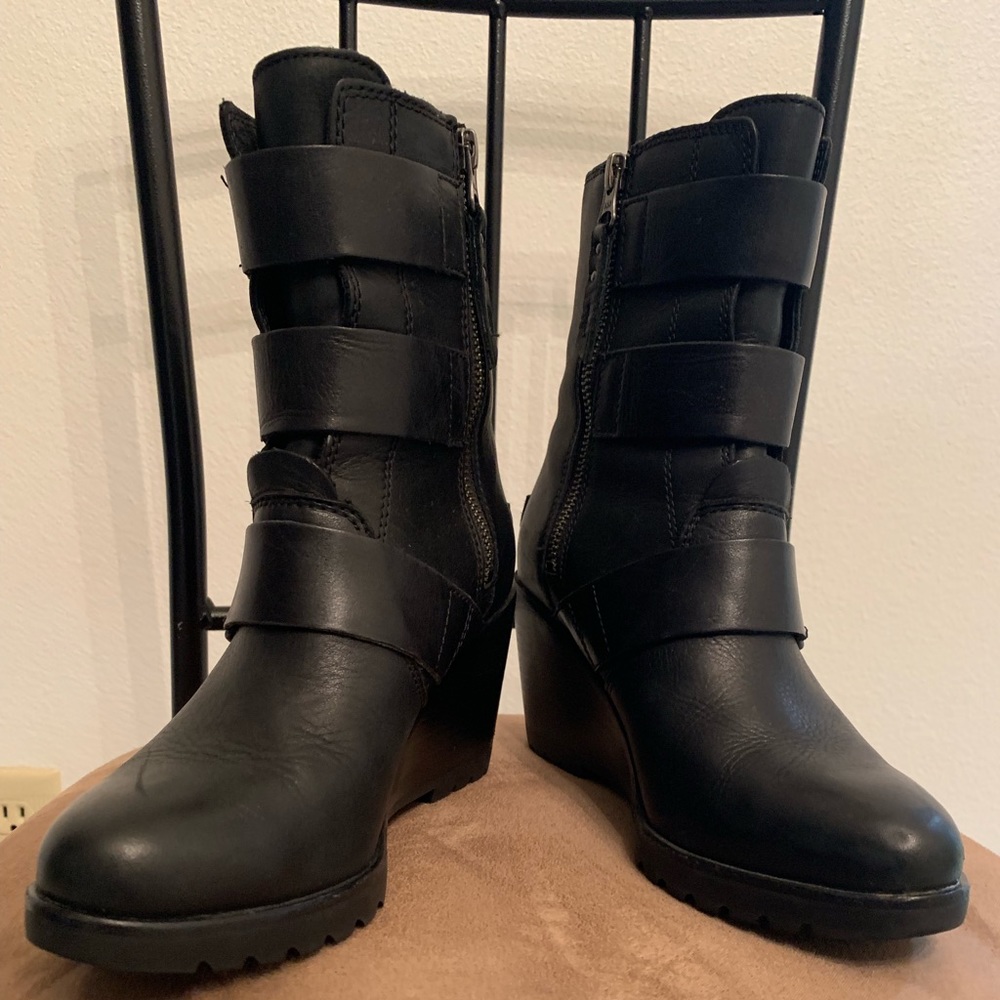 sorel after hours bootie